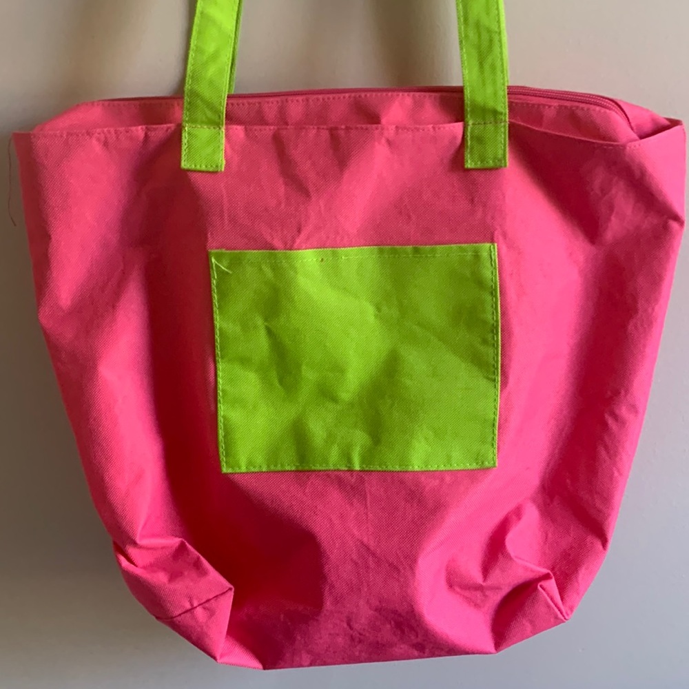Barbie pink tote with zipper